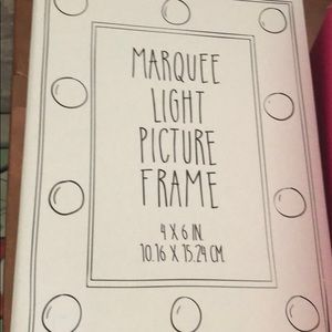 Light picture frame